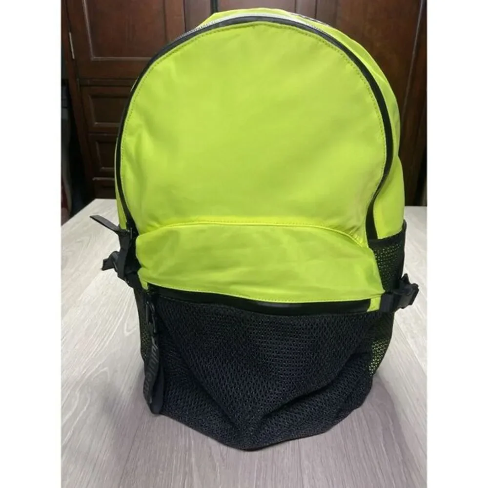 lululemon new parent bag NEW PARENT BAG 17L LULULEMON IN-DEPTH REVIEW